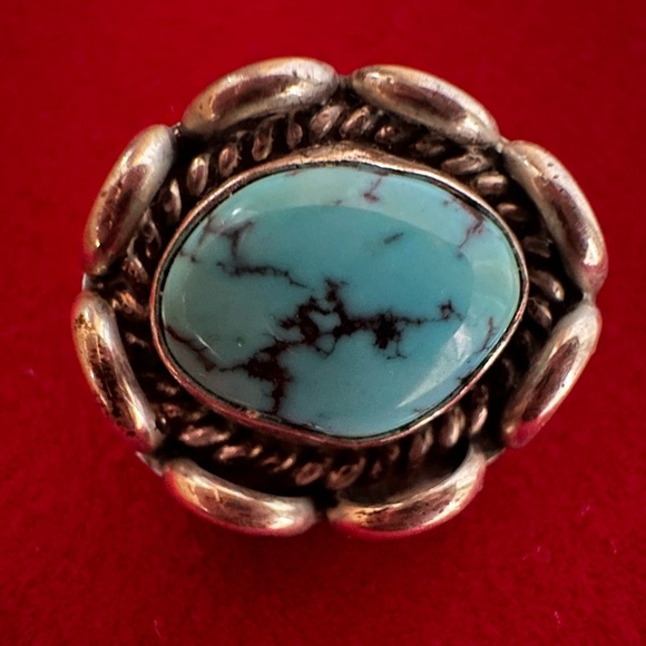 Vintage Small Turquoise Pin with Black Veining - Picture 2 of 4